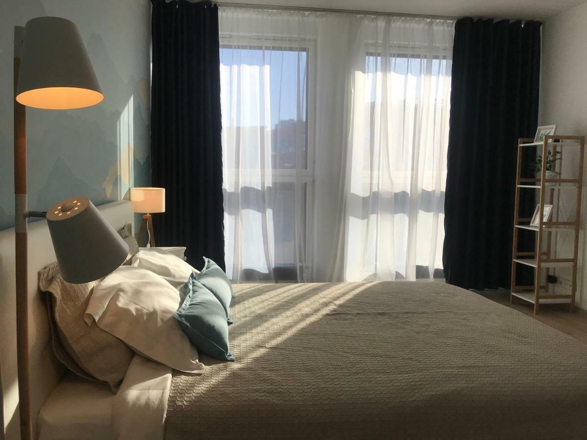 City Centre Studio In Design Quarter Close To Old Town & Harbor Apartman Tallinn Kültér fotó